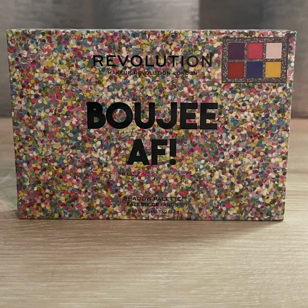 Revolution makeup bundle  5 pieces  New